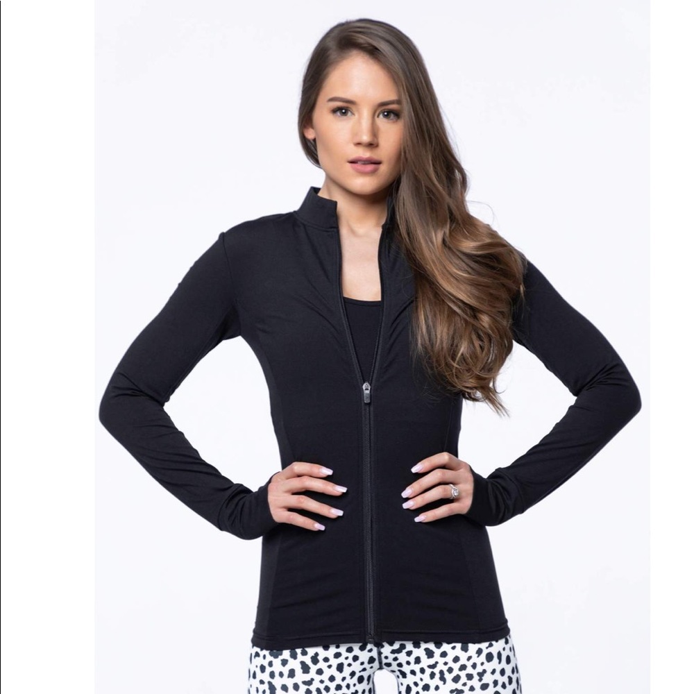 The Elevate Full ZIP in Dire Wolf